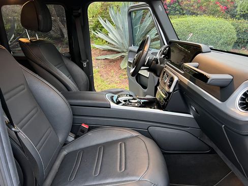 Used 2021 Mercedes-Benz G 550 image 21