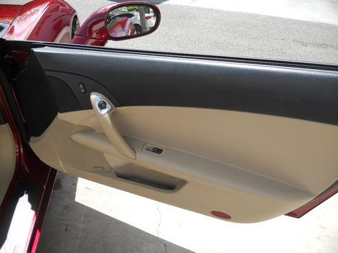 Used 2006 Chevrolet Corvette Convertible w/ Preferred Equipment Group image 13