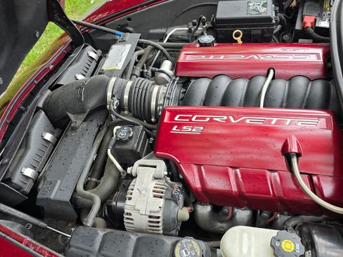 Used 2007 Chevrolet Corvette Coupe w/ Preferred Equipment Group RWD image 21