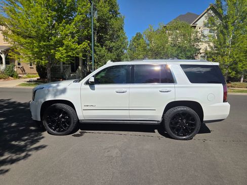 Used 2017 GMC Yukon Denali w/ Open Road Package AWD/4WD image 1