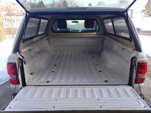 Used 2011 Ford Ranger XL image 8