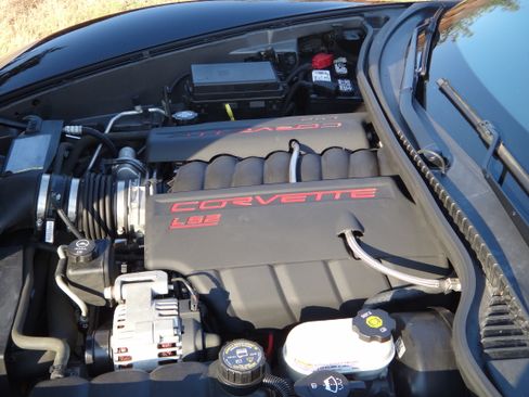 Used 2005 Chevrolet Corvette Coupe w/ Preferred Equipment Group image 15