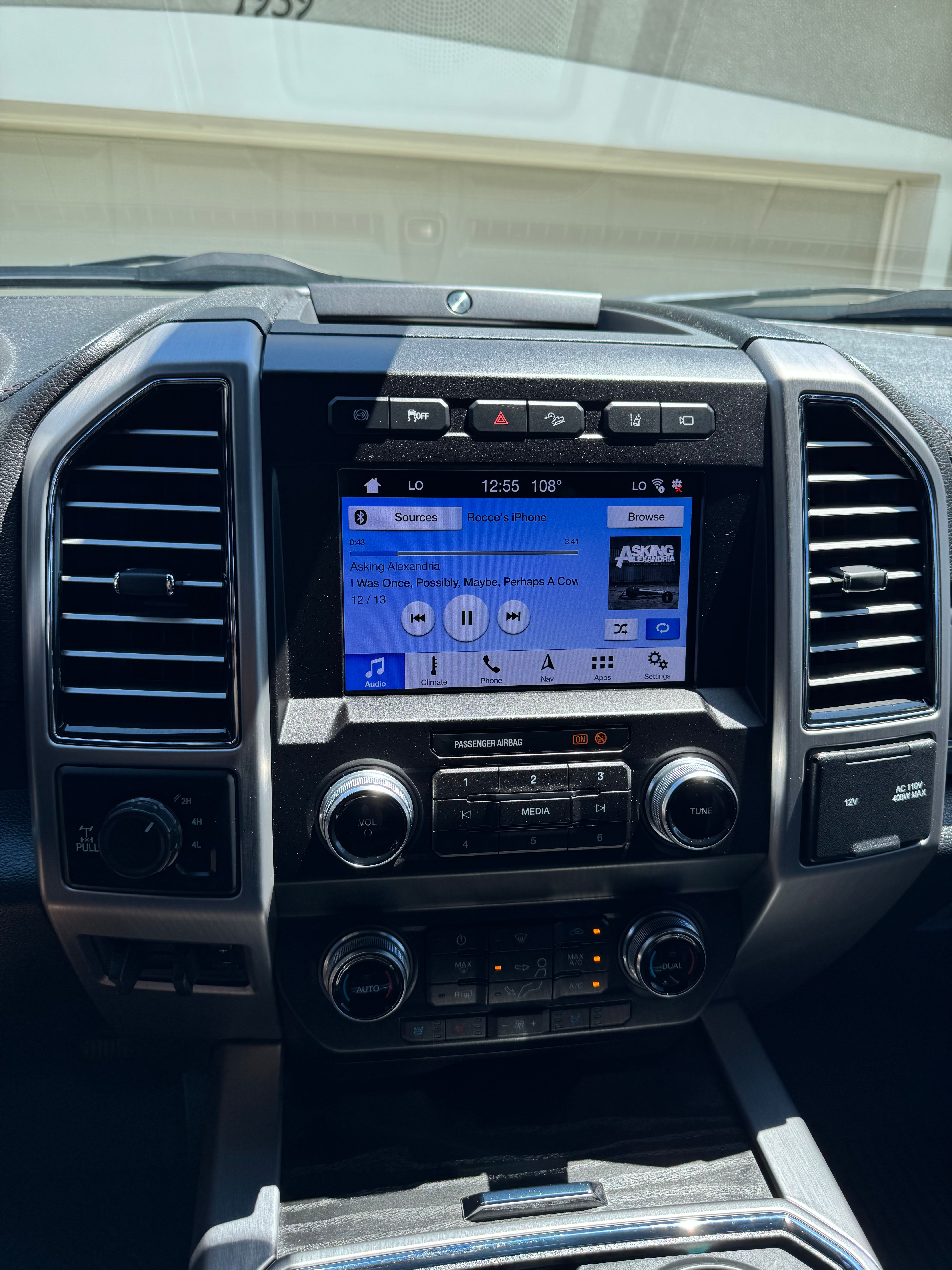 Used 2019 Ford F250 Platinum w/ Platinum Ultimate Package AWD/4WD image 18