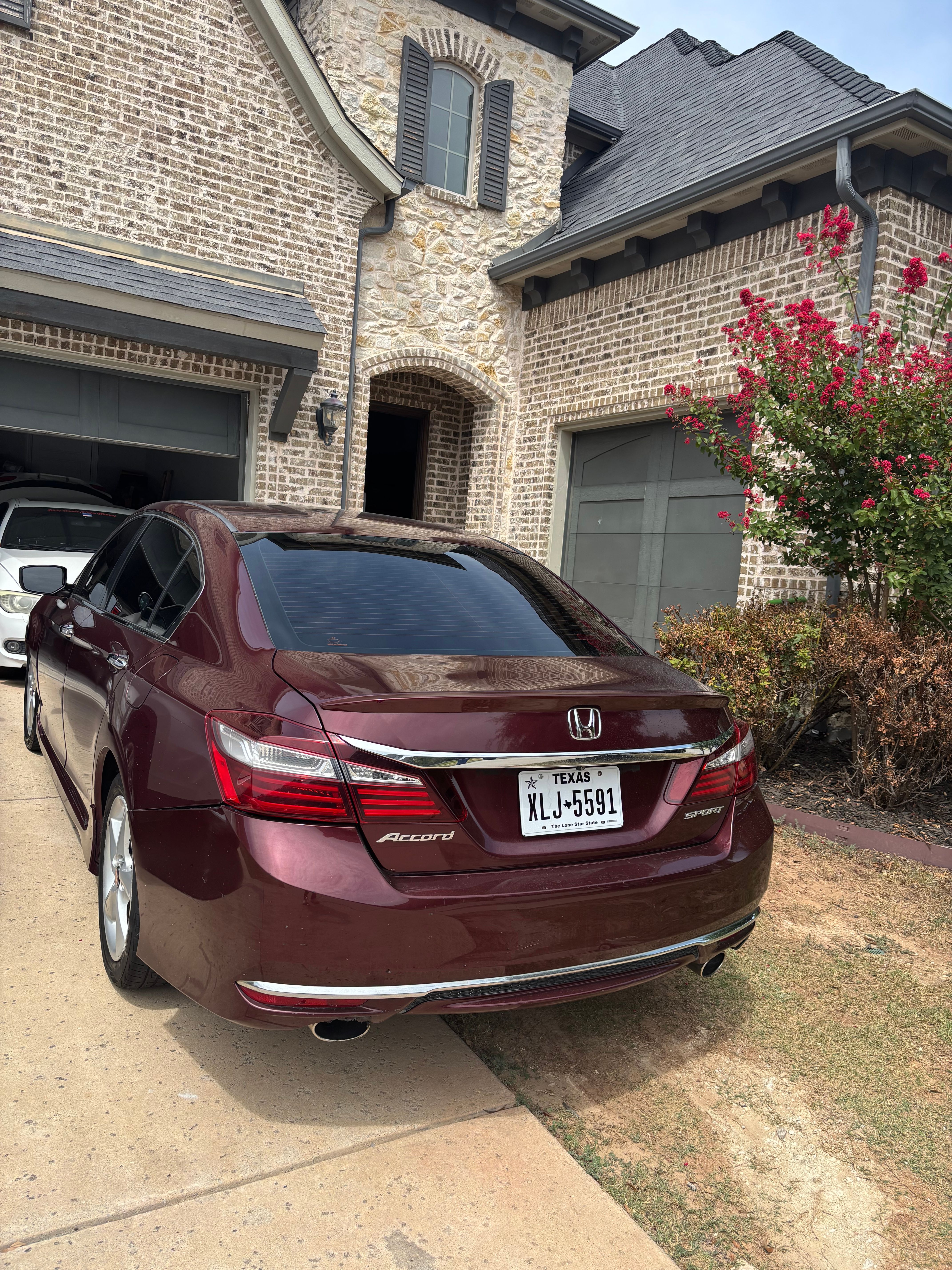 Used 2017 Honda Accord Sport image 23