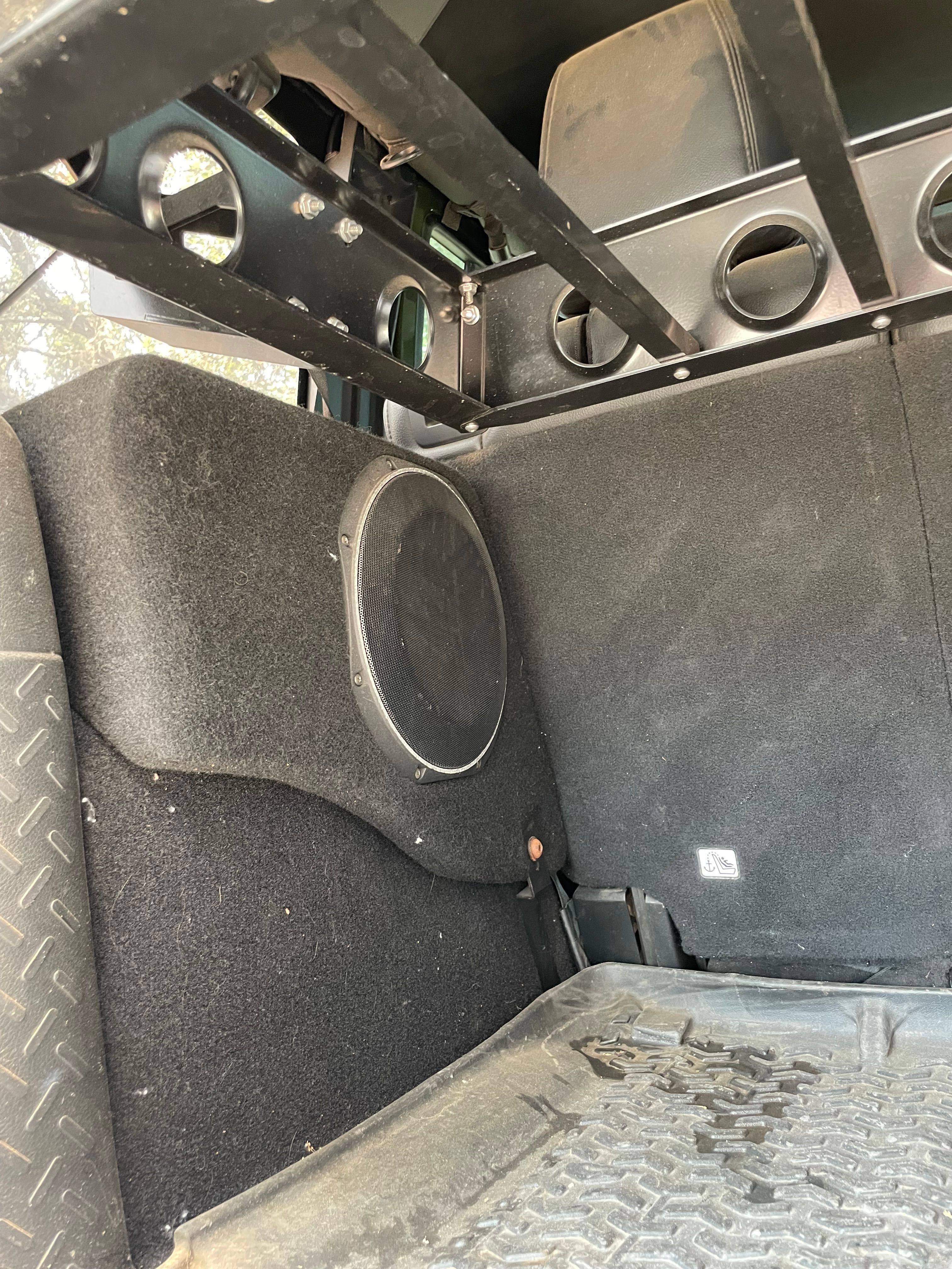 Used 2016 Jeep Wrangler Unlimited Sahara AWD/4WD image 16