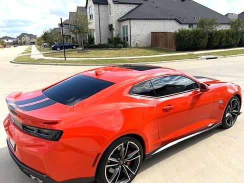 Used 2018 Chevrolet Camaro SS w/ Hot Wheels Edition image 9