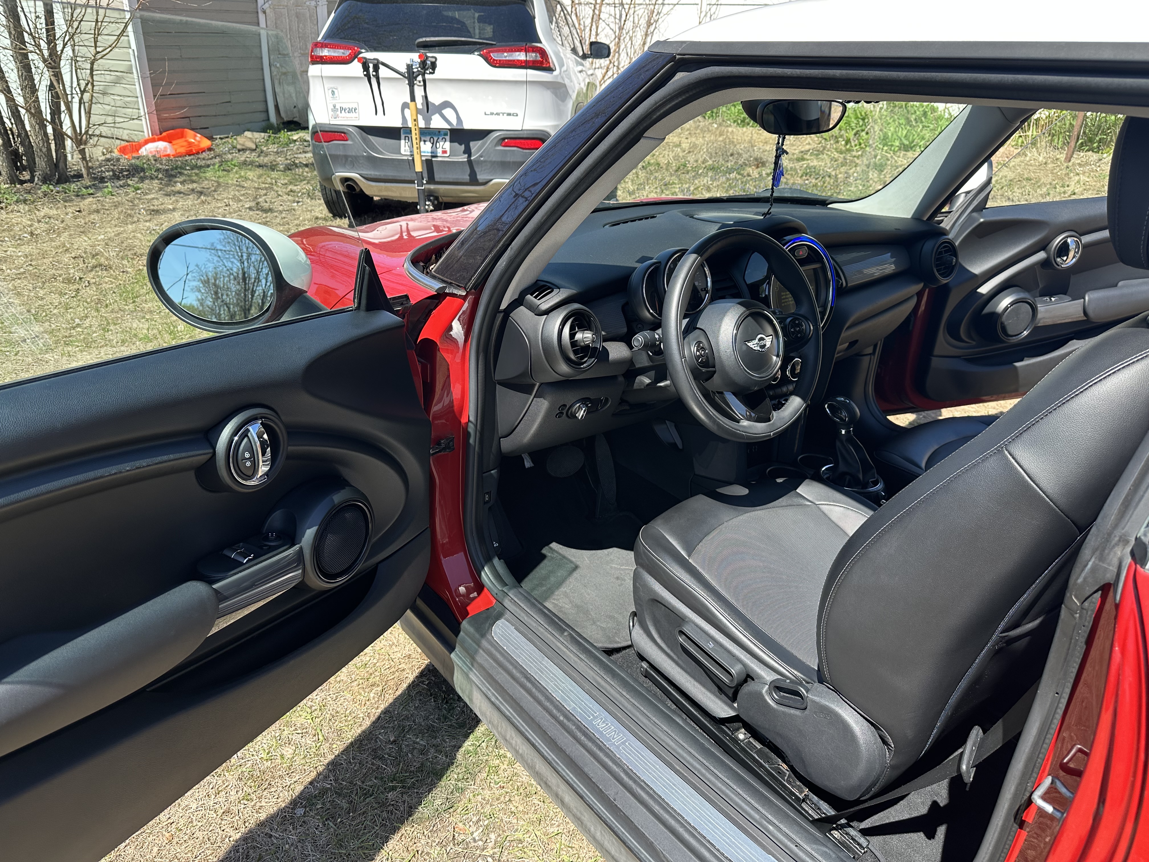 Used 2015 MINI Cooper 2-Door Hardtop FWD image 6