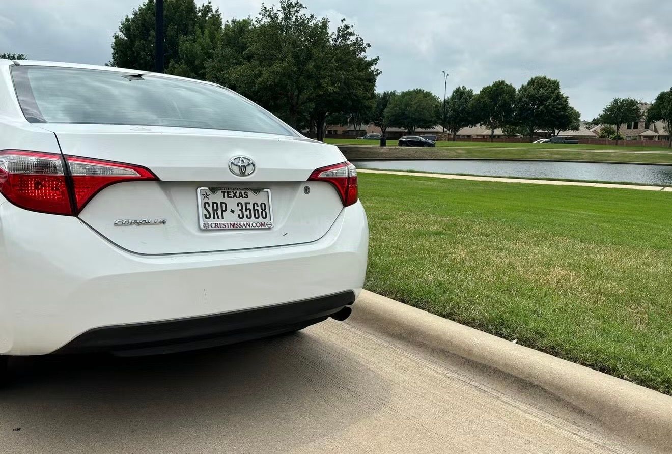 Used 2015 Toyota Corolla L FWD image 14