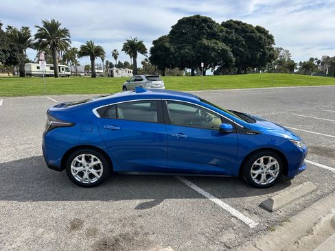 Used 2016 Chevrolet Volt Premier image 2