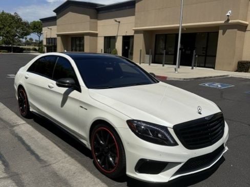 Used 2014 Mercedes-Benz S 63 AMG 4MATIC Sedan image 4