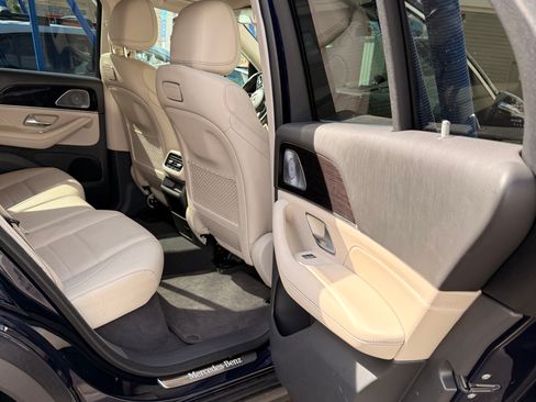 Used 2020 Mercedes-Benz GLE 350 image 17