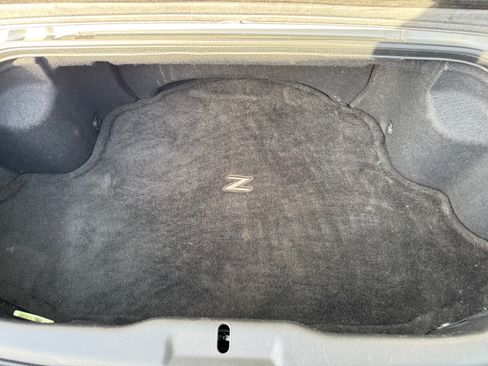 Used 2006 Nissan 350Z Enthusiast w/ (S02) Side Air Bags Pkg image 19