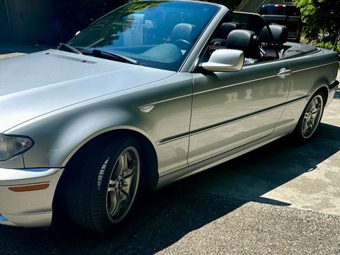 Used 2004 BMW 330Ci Convertible RWD image 4
