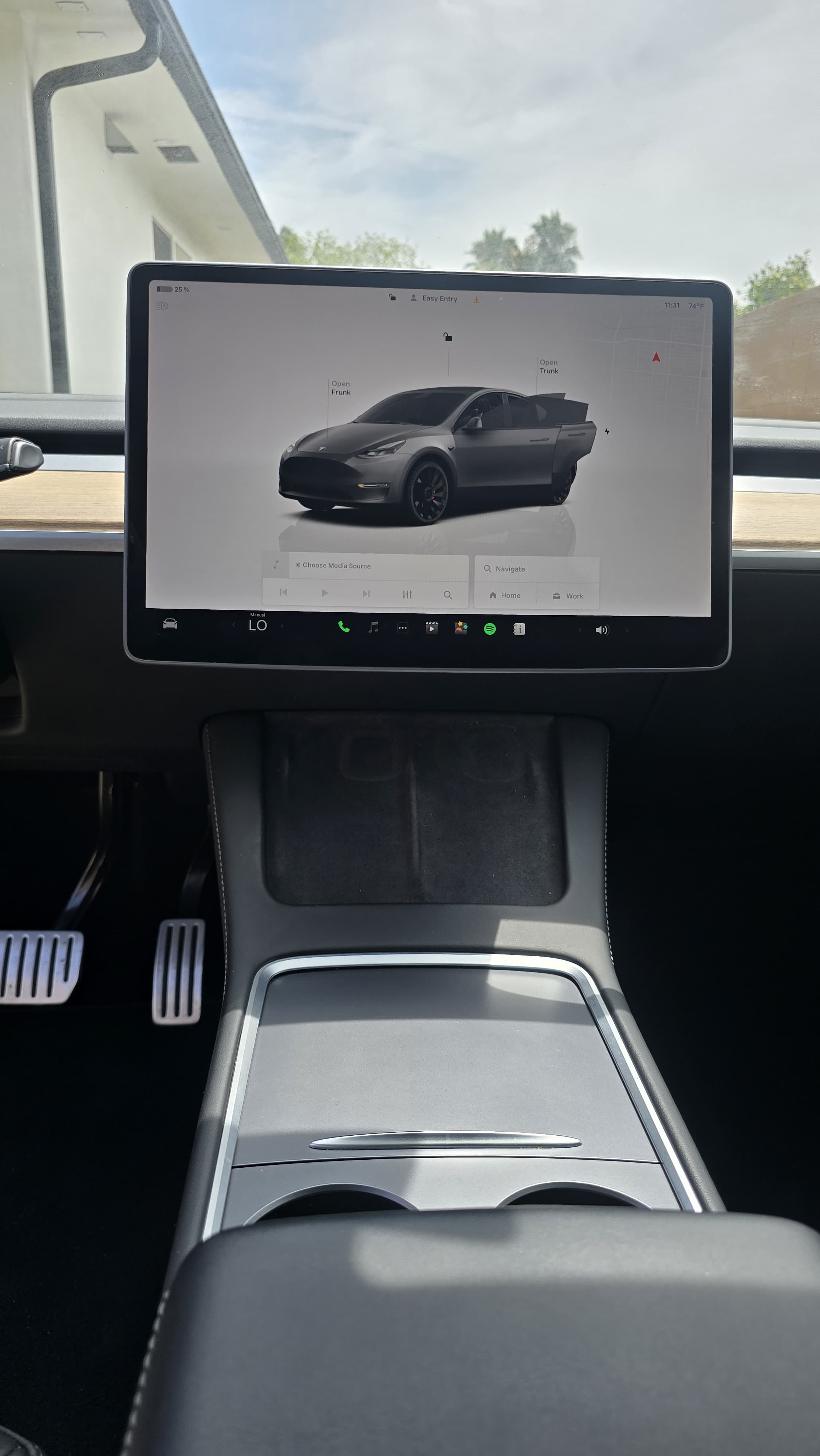 Used 2023 Tesla Model Y Performance AWD/4WD image 9