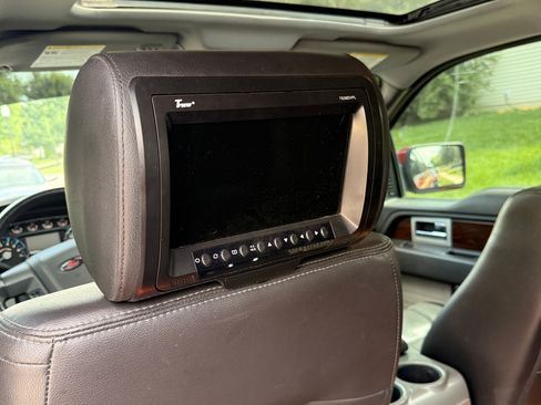 Used 2012 Ford F150 Lariat AWD/4WD image 14