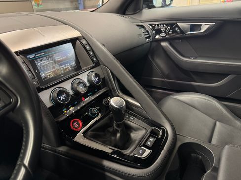 Used 2016 Jaguar F-TYPE Coupe RWD image 16
