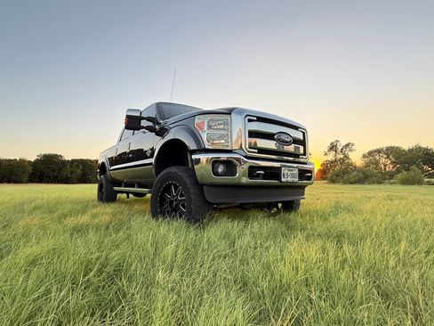 Used 2012 Ford F250 Lariat w/ Lariat Ultimate Pkg AWD/4WD image 5