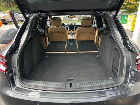 Used 2017 Porsche Macan S image 18