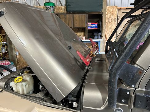 Used 2005 Jeep Wrangler Unlimited Rubicon w/ Sahara Edition Group image 6