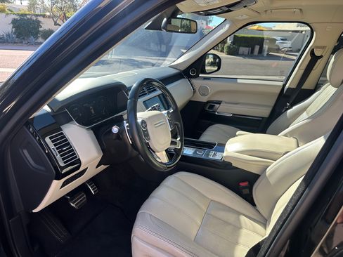 Used 2016 Land Rover Range Rover Autobiography image 10