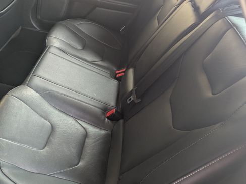 Used 2019 Ford Fusion Titanium image 9