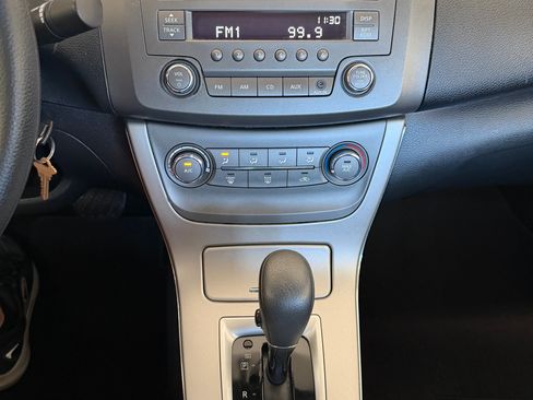 Used 2013 Nissan Sentra SV FWD image 11