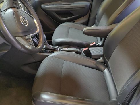 Used 2018 Buick Encore Preferred image 5