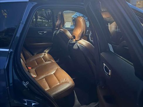 Used 2023 Volvo XC60 B5 Plus w/ Climate Package image 12