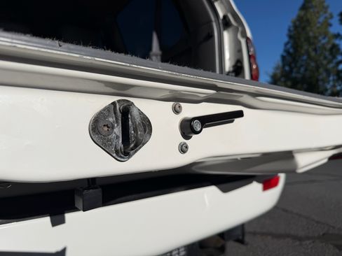 Used 2002 Toyota Land Cruiser AWD/4WD image 13