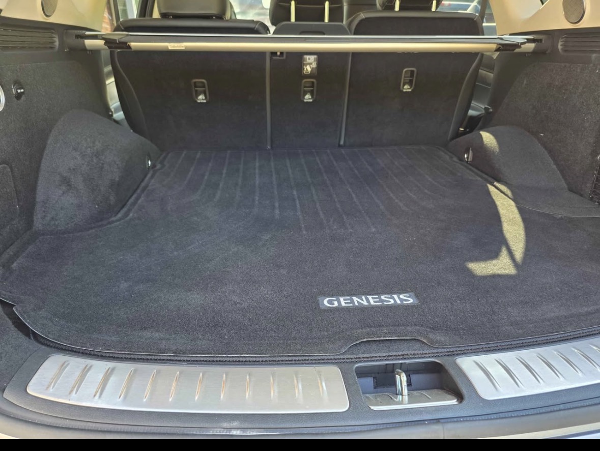 Used 2022 Genesis GV80 3.5T w/ Prestige Package 07 AWD/4WD image 13