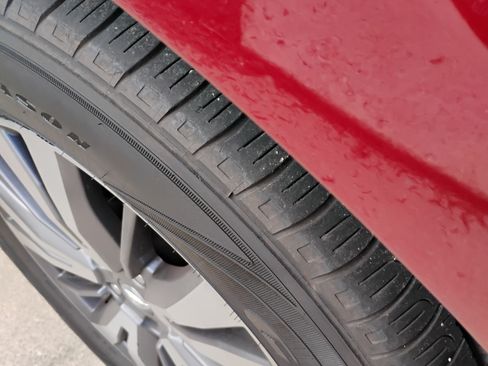 Used 2017 Nissan Pathfinder S image 15