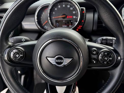 Used 2015 MINI Cooper 2-Door Hardtop image 5