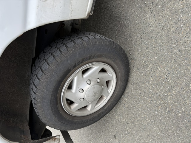Used 2013 Ford E-250 and Econoline 250 w/ PWR Group RWD image 11