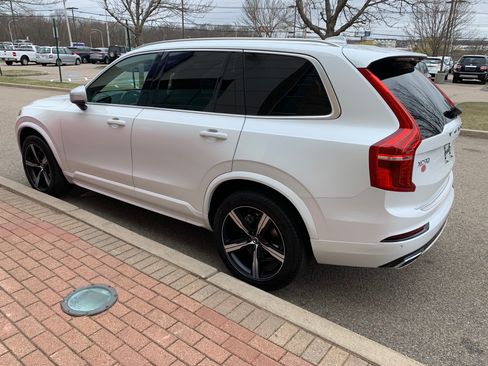 Used 2019 Volvo XC90 T5 R-Design w/ Protection Package Premier image 1