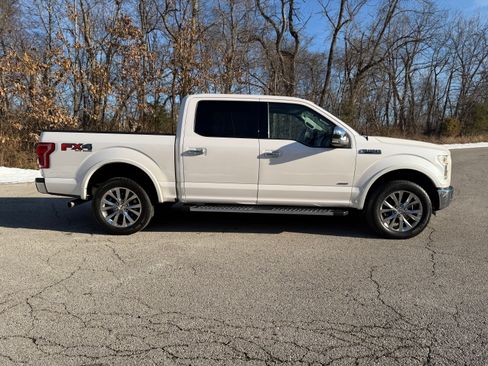 Used 2016 Ford F150 Lariat w/ Equipment Group 502A Luxury image 4