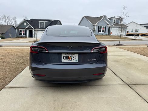 Used 2023 Tesla Model 3 Performance image 6