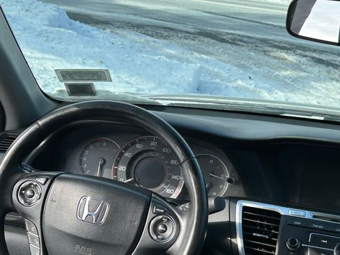 Used 2014 Honda Accord Sport image 8