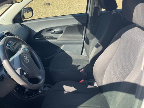 Used 2009 Scion xD image 6