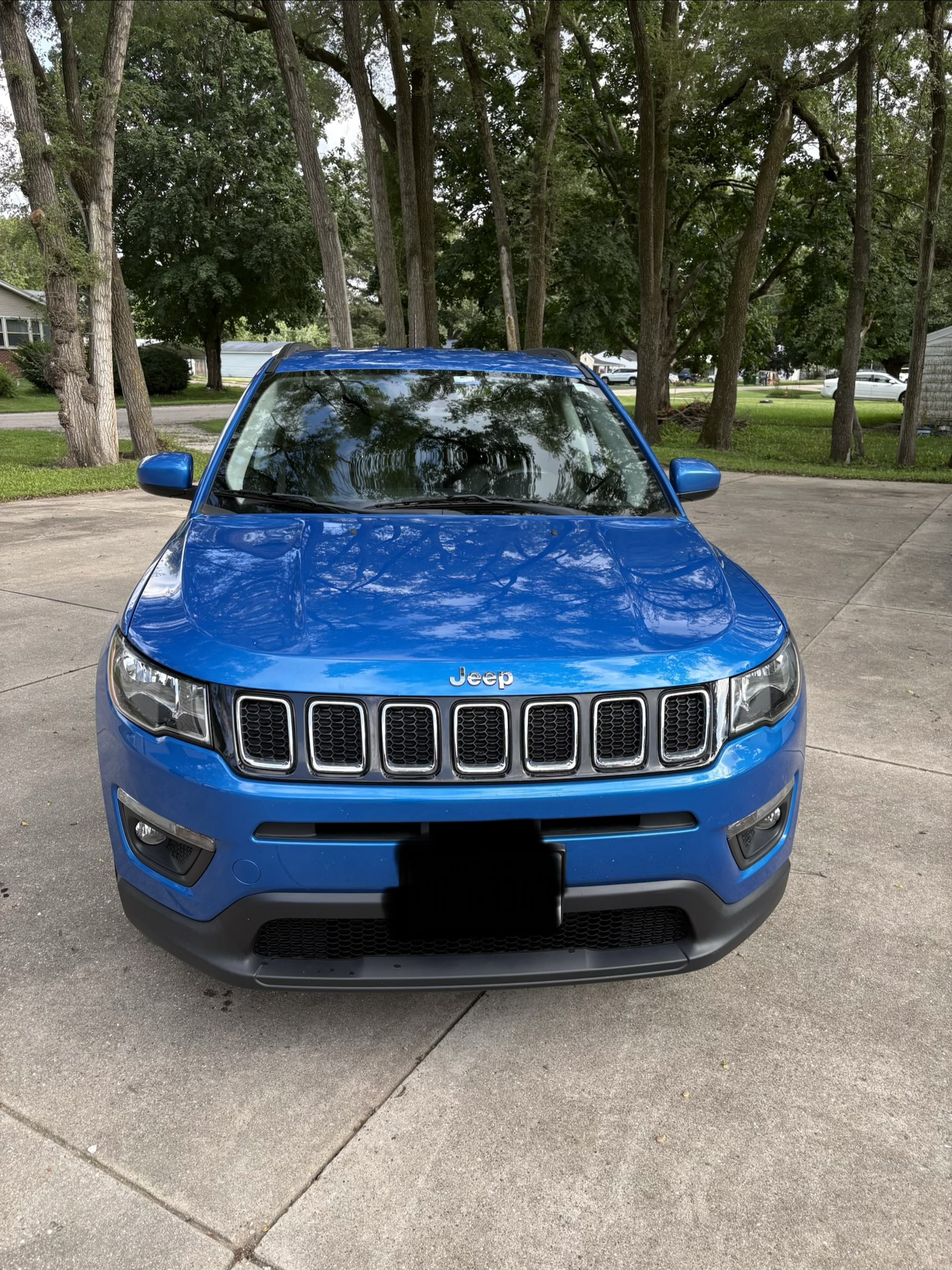Used 2018 Jeep Compass Latitude w/ Cold Weather Group AWD/4WD image 9
