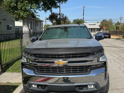 Used 2020 Chevrolet Silverado 1500 LT w/ Trailering Package AWD/4WD image 4