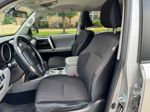 Used 2011 Toyota 4Runner SR5 AWD/4WD image 13