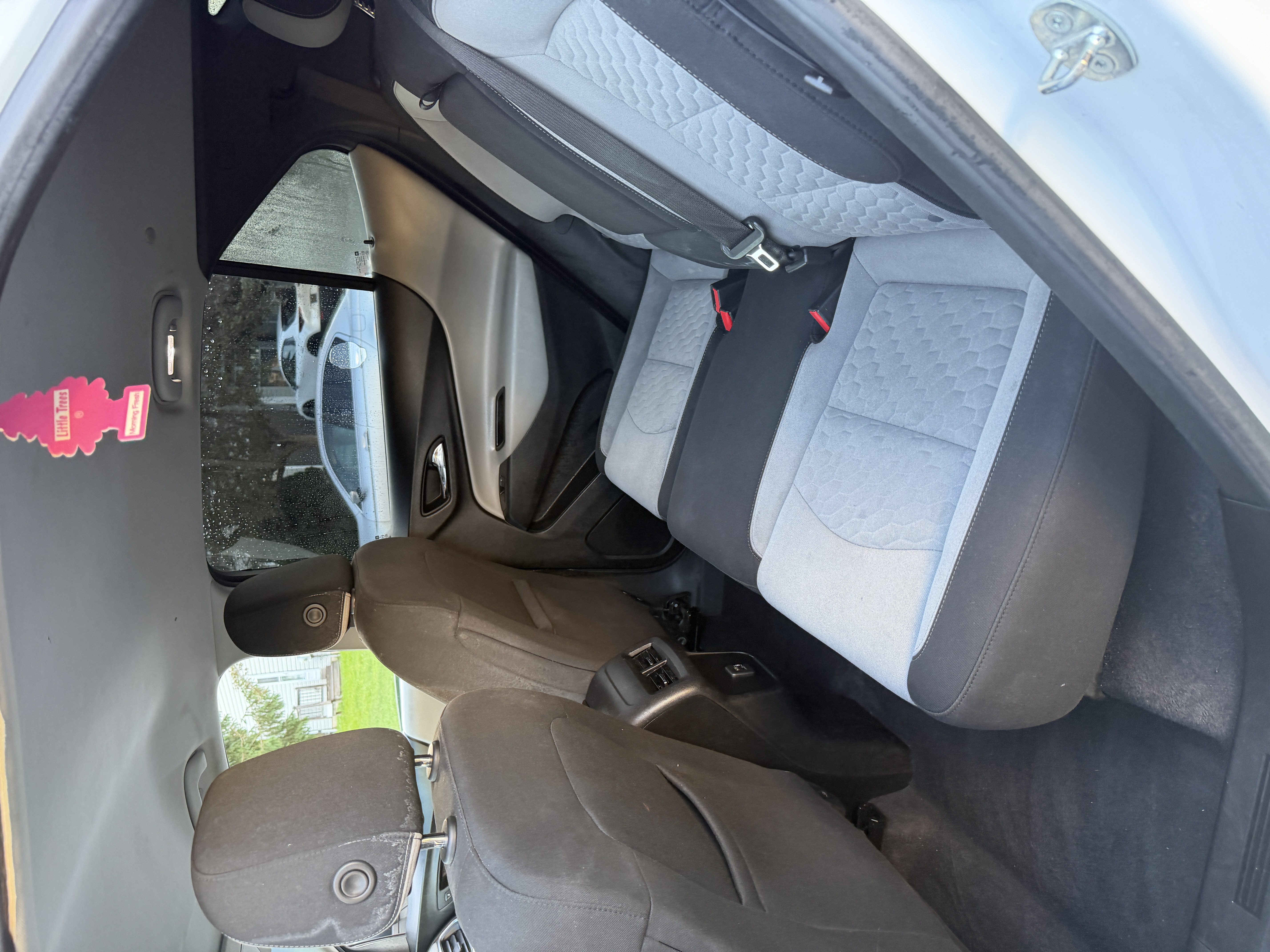 Used 2019 Chevrolet Equinox LS w/ LS Convenience Package FWD image 16