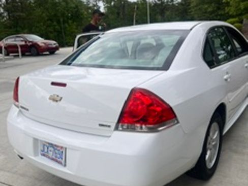 Used 2016 Chevrolet Impala Limited LS FWD image 2