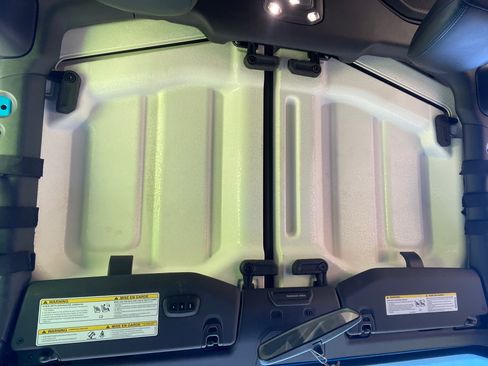 Used 2020 Jeep Gladiator Sport w/ Quick Order Package 24S image 15