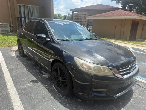 Used 2015 Honda Accord Sport image 18