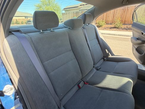 Used 2010 Honda Civic LX image 24