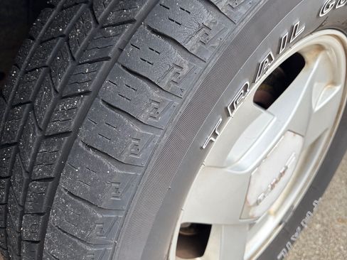 Used 2004 GMC Envoy XUV SLT image 15