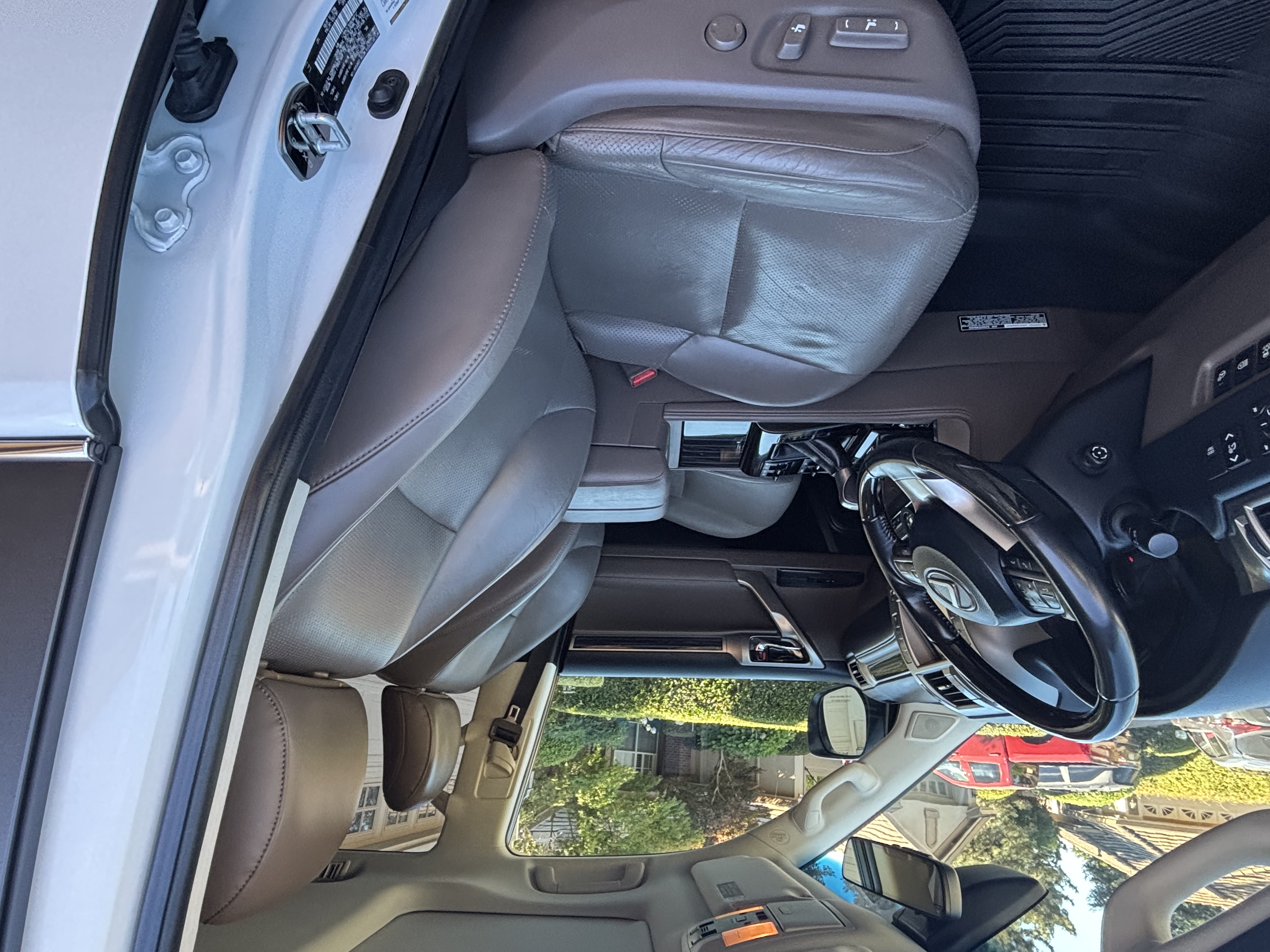 Used 2020 Lexus GX 460 Luxury w/ Accessory Package AWD/4WD image 10