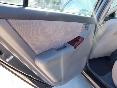 Used 2007 Toyota Corolla CE image 17