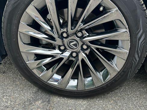 Used 2024 Lexus ES 300h Ultra Luxury FWD image 27